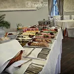 Zespol Palacowo-parkowy Badzow 3*