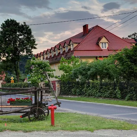 Zespol Palacowo-parkowy Badzow Polkowice