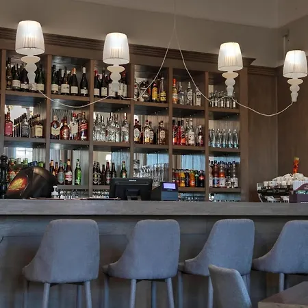 Zespol Palacowo-parkowy Badzow Penzion 3*