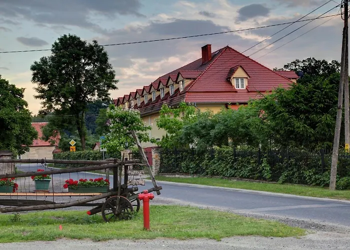 Zespol Palacowo-parkowy Badzow Polkowice